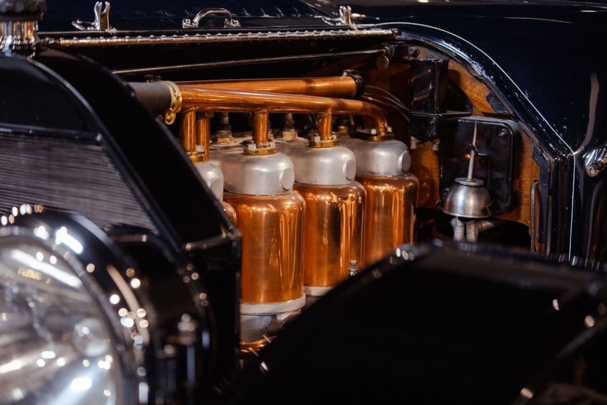 Bugatti, copper plumbing