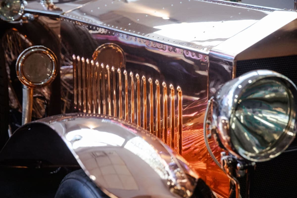 Copper louvres, polished aluminium