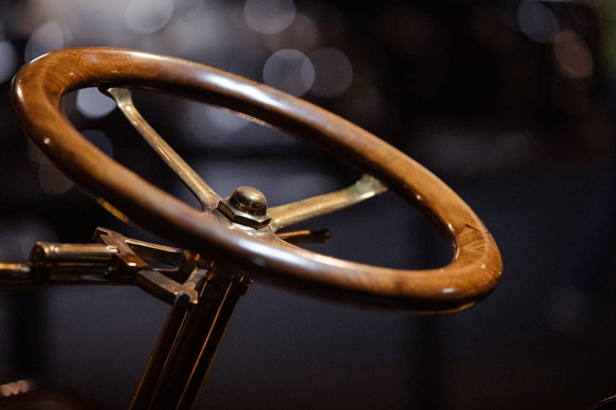 Wood and brass, 1907