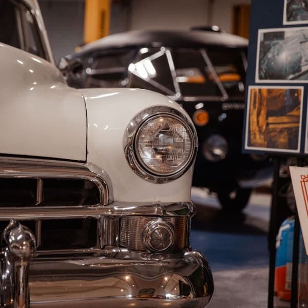 ECTO-1, in profile