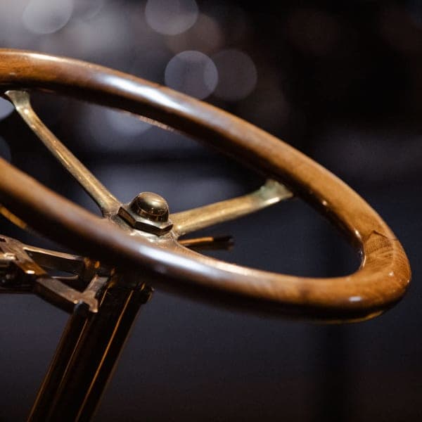 Wood and brass, 1907