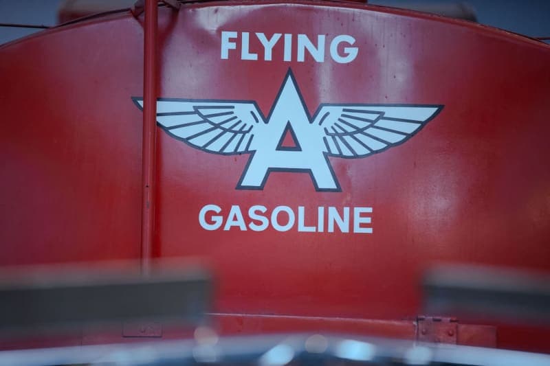 FLYING A Gasoline globe
