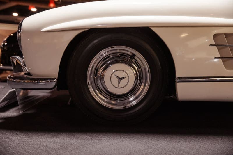 Gullwing — front wheel